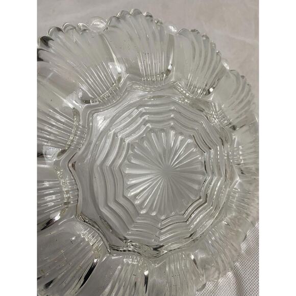 Deviled Egg Oyster Platter vintage 10x10x1 - Picture 7 of 8